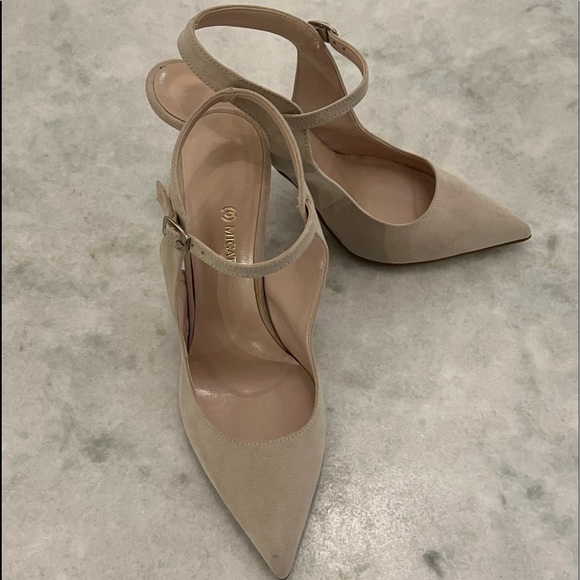 Suede closed toe sandals - Picture 1 of 9